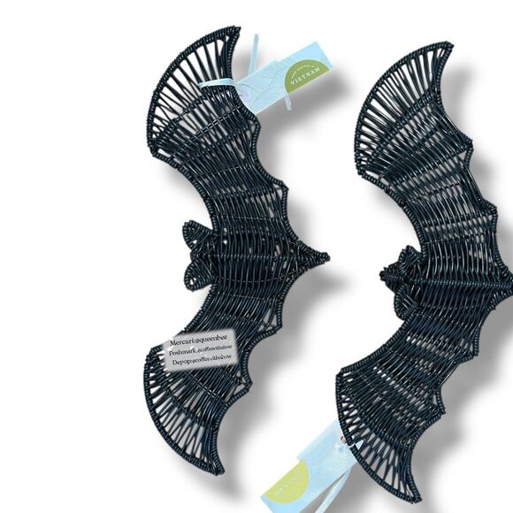 Black Wicker Bat Wall Décor Set of 3 Rattan Halloween - Picture 3 of 5